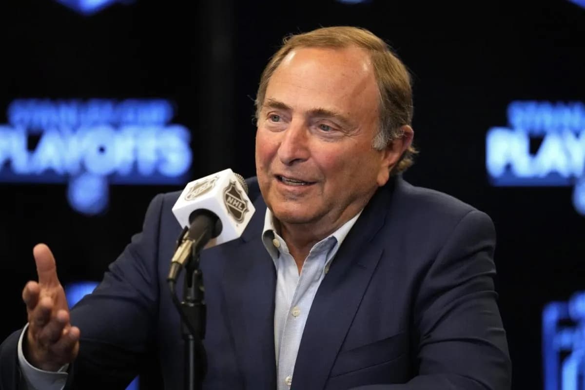Gary Bettman making an announcement