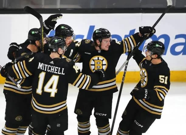Bruins players celebrating