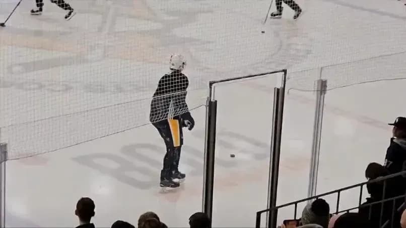 Jagr practicing with the Penguins