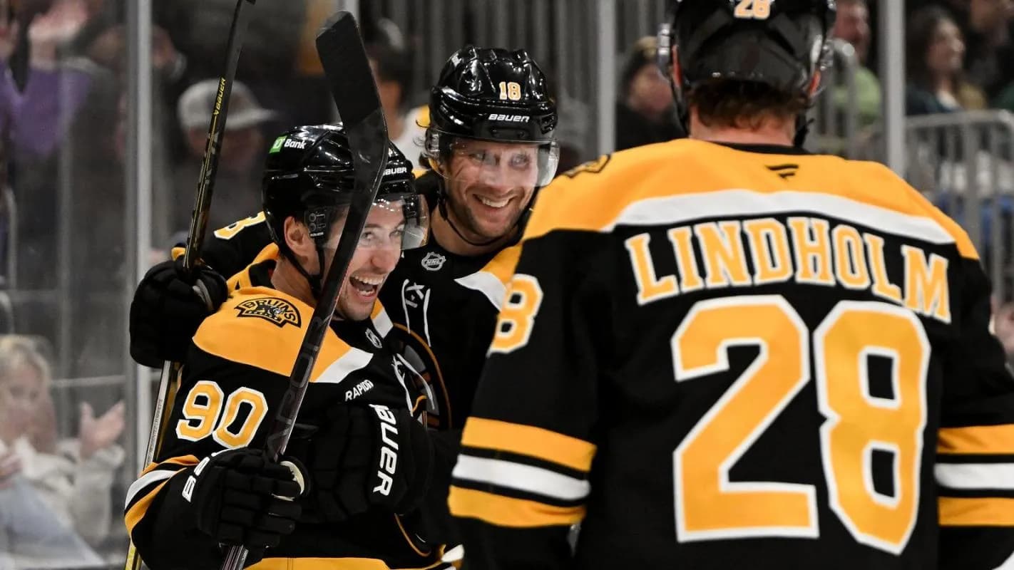 Tyler Johnson, Elias Lindholm and Pavel Zacha