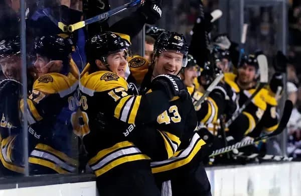 Ryan Donato celebrating