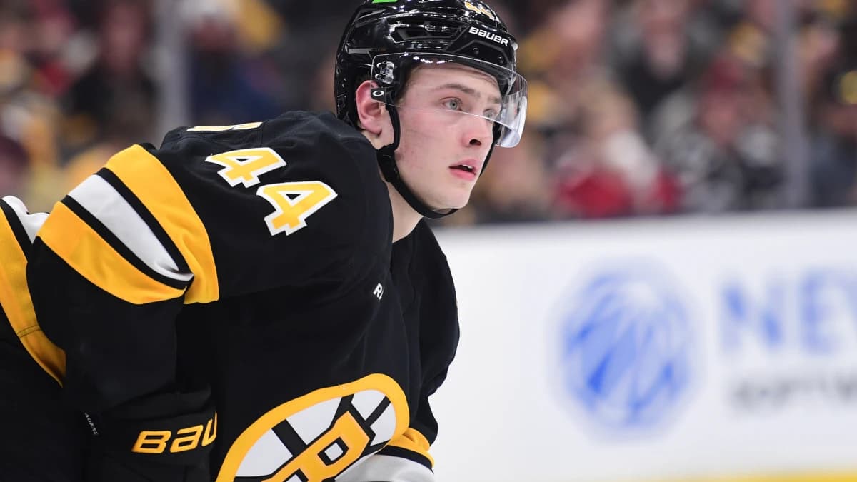 Boston Bruins forward James Hagens (44) gets set for a face-off during the second period against the New Jersey Devils at TD Garden.