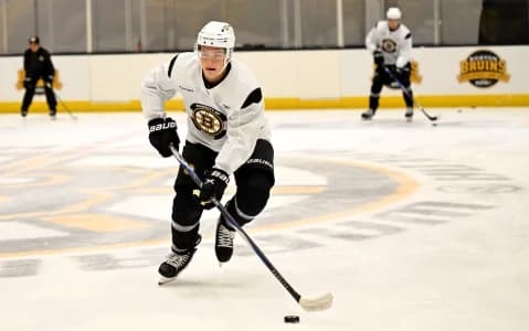 Bruins sign James Hagens after impressive AHL tryout