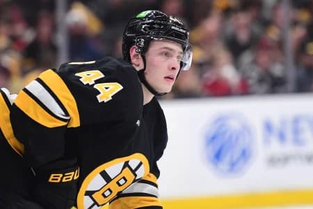 Boston Bruins forward James Hagens (44) gets set for a face-off during the second period against the New Jersey Devils at TD Garden.