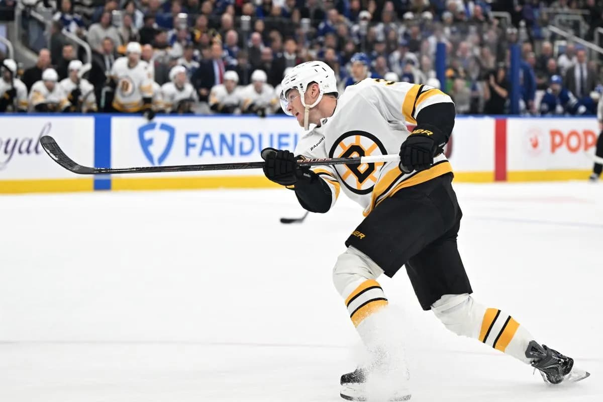 Boston Bruins forward Morgan Geekie (39) shoots the puck against the Toronto Maple Leafs in the second period at Scotiabank Arena.