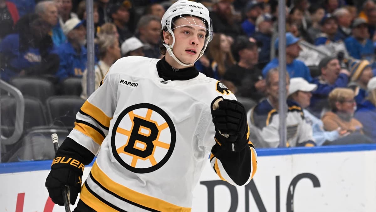 Boston Bruins center James Hagens (44) celebrates after scoring against the St. Louis Blues in the first period at Enterprise Center.